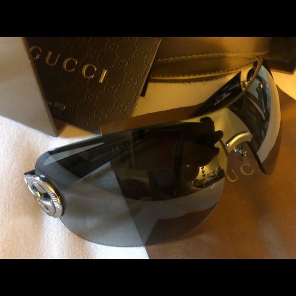 Gucci Sunglasses - Picture 11 of 11